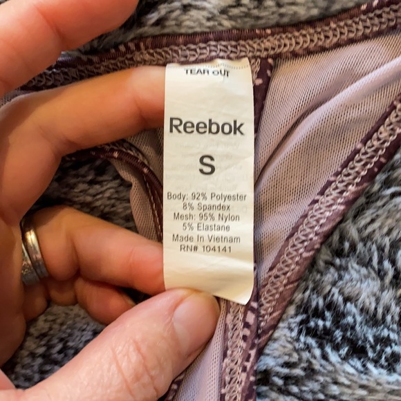 Small Reebok workout tank - Picture 4 of 4